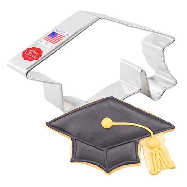 EXCLUSIVE COOKIE CUTTERS, Food-Safe American Steel, Graduation Cap 4 3/8